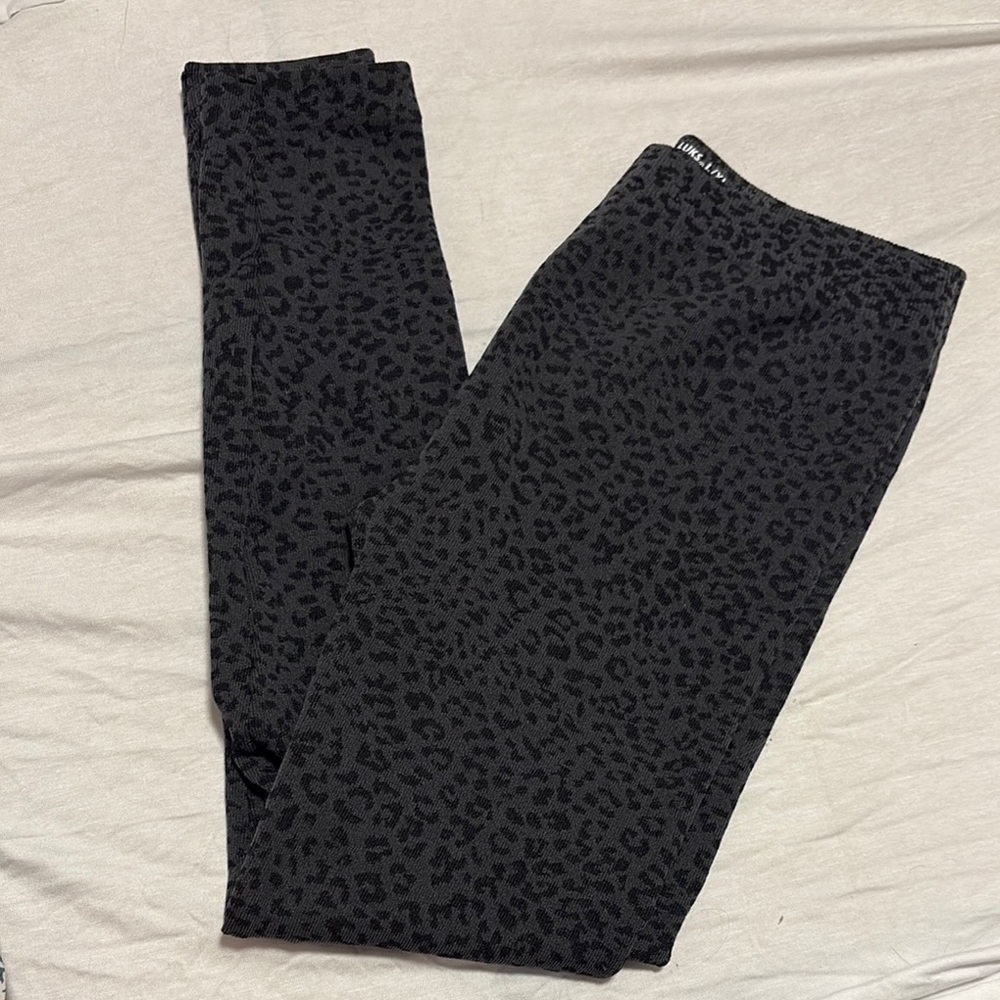 Muk Luks Black Leopard Print Leggings